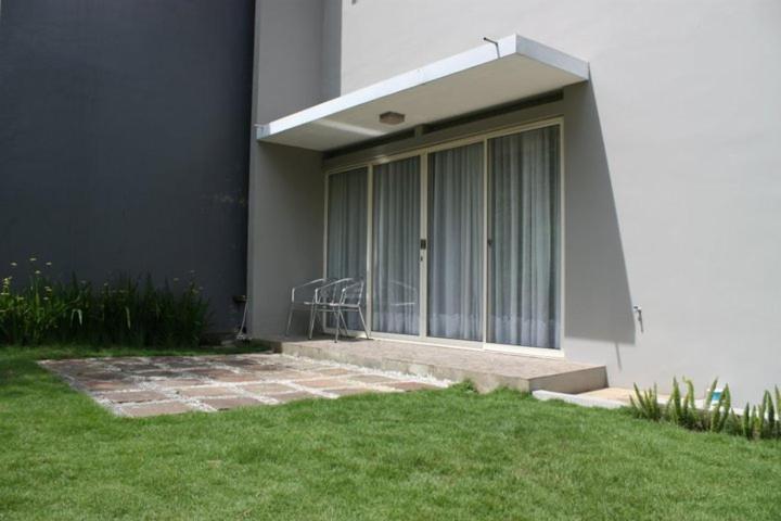 Imah Dago Villa - Budget Staycation Villa In Bandung Eksteriør billede